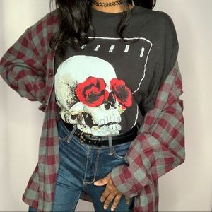 LEGENDS NEVER DIE BLACK SKULL T-SHIRT